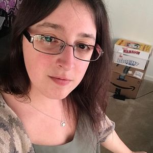 Meet your Posher, Danielle